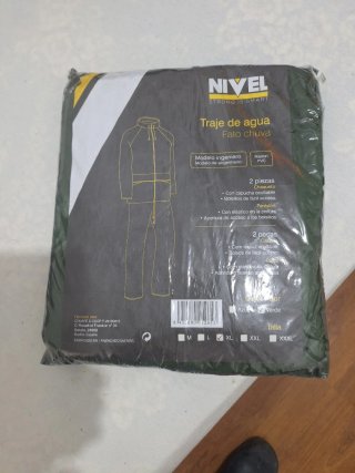 Traje de agua NIVEL XL NUEVO