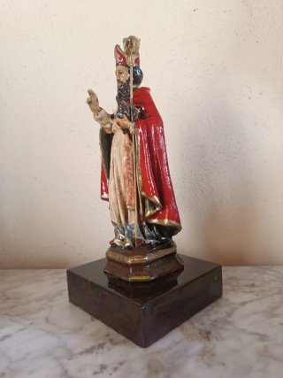 San Blas con peana de madera