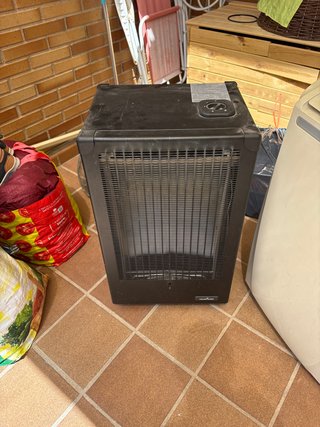 Estufa de gas negra