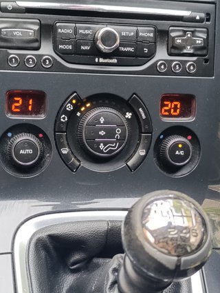 Peugeot 3008 2015