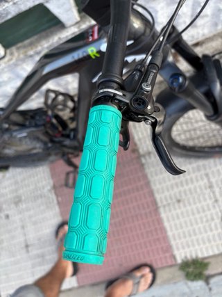Vendo/cambio Bici electrica Cube stereo hybrid