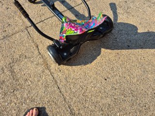 Hoverboard con asiento y ruedas