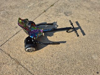 Hoverboard con asiento y ruedas