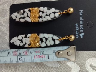 Pendientes Resina Piedras Blancas y Oro