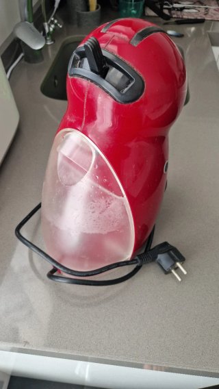 Macchina da caffè Dolce Gusto rossa