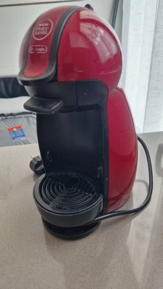 Macchina da caffè Dolce Gusto rossa