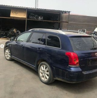 Toyota 397200 8380005631 cuadro avensis berlina