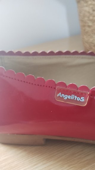 Merceditas piel rojas talla 34