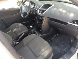 Peugeot 207 2010