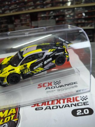 Scalextric Advance Audi R8 LMS VR46