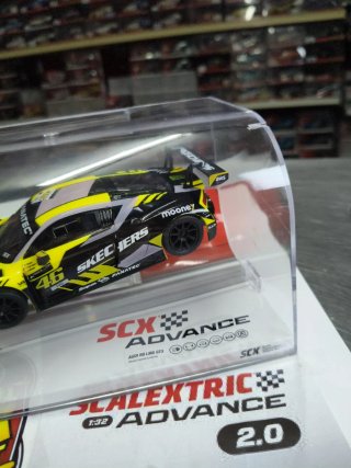 Scalextric Advance Audi R8 LMS VR46