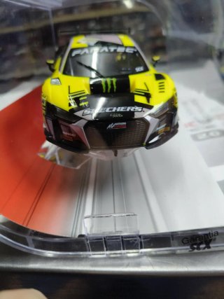 Scalextric Advance Audi R8 LMS VR46