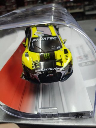 Scalextric Advance Audi R8 LMS VR46