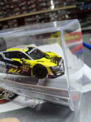 Scalextric Advance Audi R8 LMS VR46