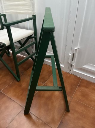 2 Sillas Plegables y 2 Mesas Auxiliares