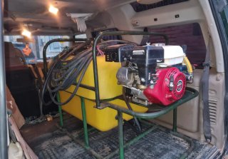 Bancada de fumigar con motor Honda
