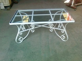 Mesa de jardín artística
