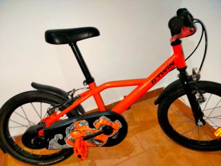 Bicicleta infantil Btwin naranja