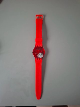 Orologio Swatch Vintage Rosso "The Rose"