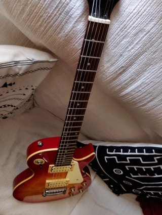 Guitarra Eléctrica Les Paul Magic Star