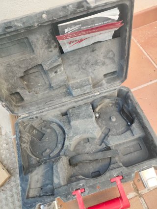 Maletín para amoladora Milwaukee