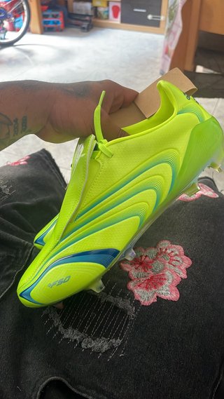 Zapatos de fútbol Adidas Talla 43