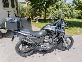 Honda Transalp XL700 Negra/Gris