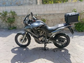 Honda Transalp XL700 Negra/Gris