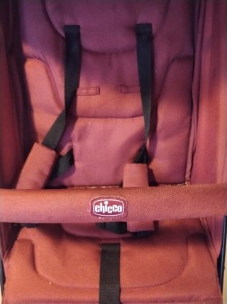 Silla de paseo Chicco color burdeos