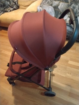 Silla de paseo Chicco color burdeos