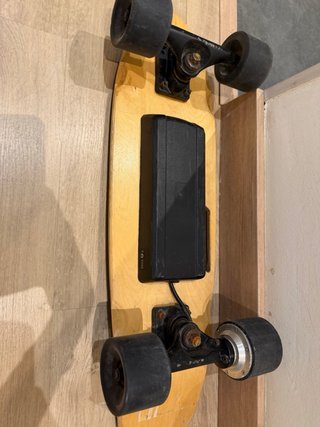 Monopatín eléctrico sin cargador