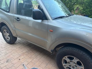 Mitsubishi Montero 1999