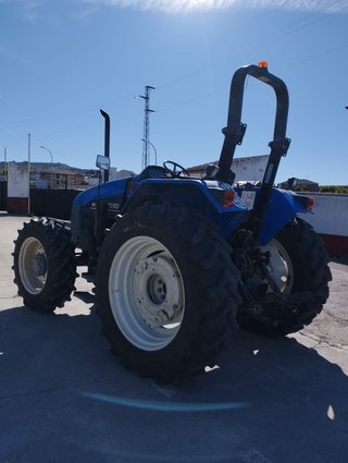Tractor New Holland TS90