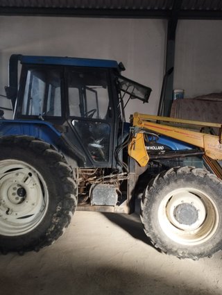Tractor New Holland TS90