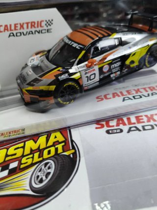Scalextric Advance Audi R8 LMS GT3 Marc VDS