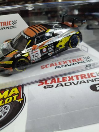 Scalextric Advance Audi R8 LMS GT3 Marc VDS