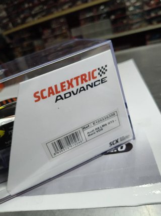 Scalextric Advance Audi R8 LMS GT3 Marc VDS