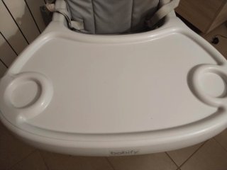 Trona convertible en mesa de actividades