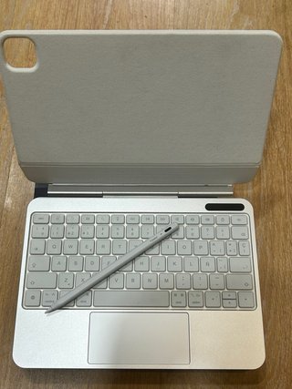 Teclado Bettdow Aluminio iPad Air 11" + Metapen A8