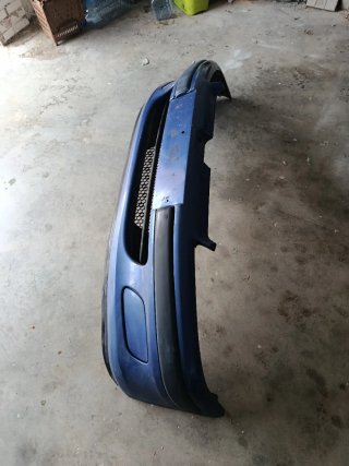 Parachoques delantero Peugeot 106