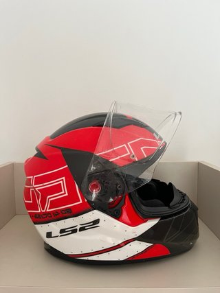 Casco de Moto. Poquísimo uso y buen estado.