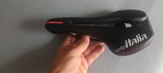 Sillín Selle Italia Flite Carbono