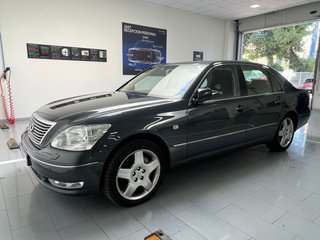 Lexus LS 2004