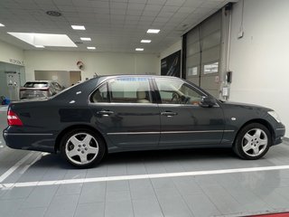 Lexus LS 2004
