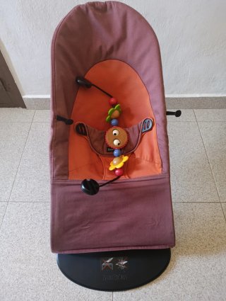 Hamaca BabyBjörn con juguete