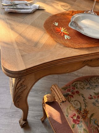 Antigua mesa francesa parquet Versalles PRECIOSA