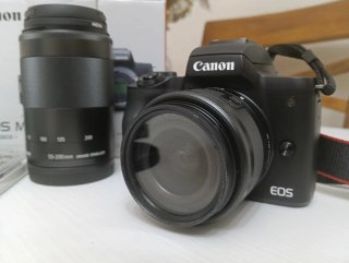 Canon EOS M50 Mark II + 15-45 e 55-200. Perfetta!