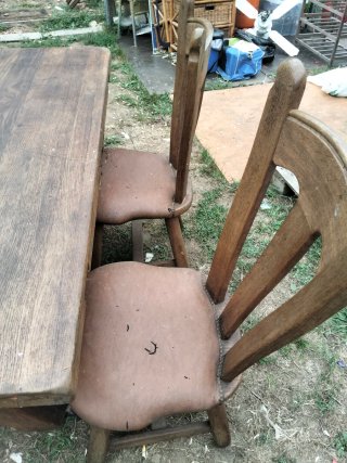 Mesa y 4 Sillas Roble Antiguas