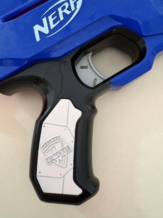 Pistola Nerf Dual-Strike