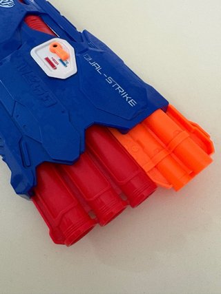 Pistola Nerf Dual-Strike